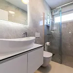 Apartment Cozy In Seget Donji With Wifi Trogir